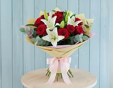 Букет цветов из:  Лилии и Розы в Подосинки