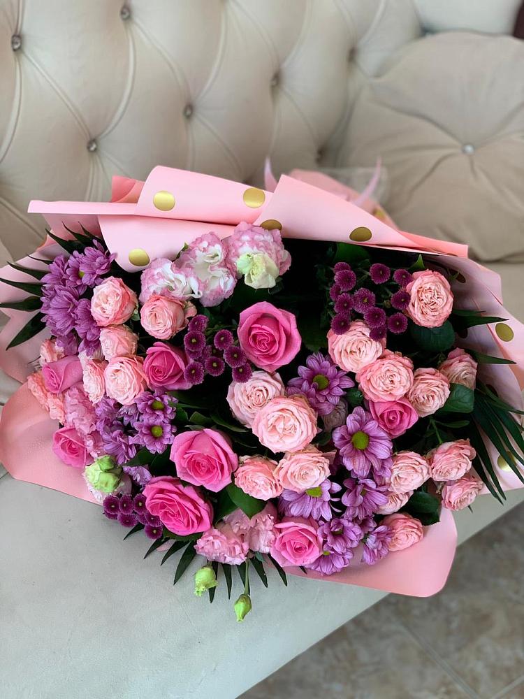 Букет цветов из: Хризантемы, Розы и Лизиантусы в Подосинки