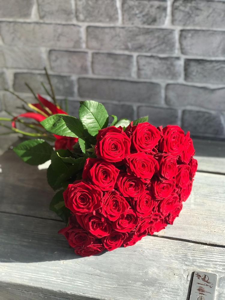 Букет Красные розы Фридом в Подосинки
