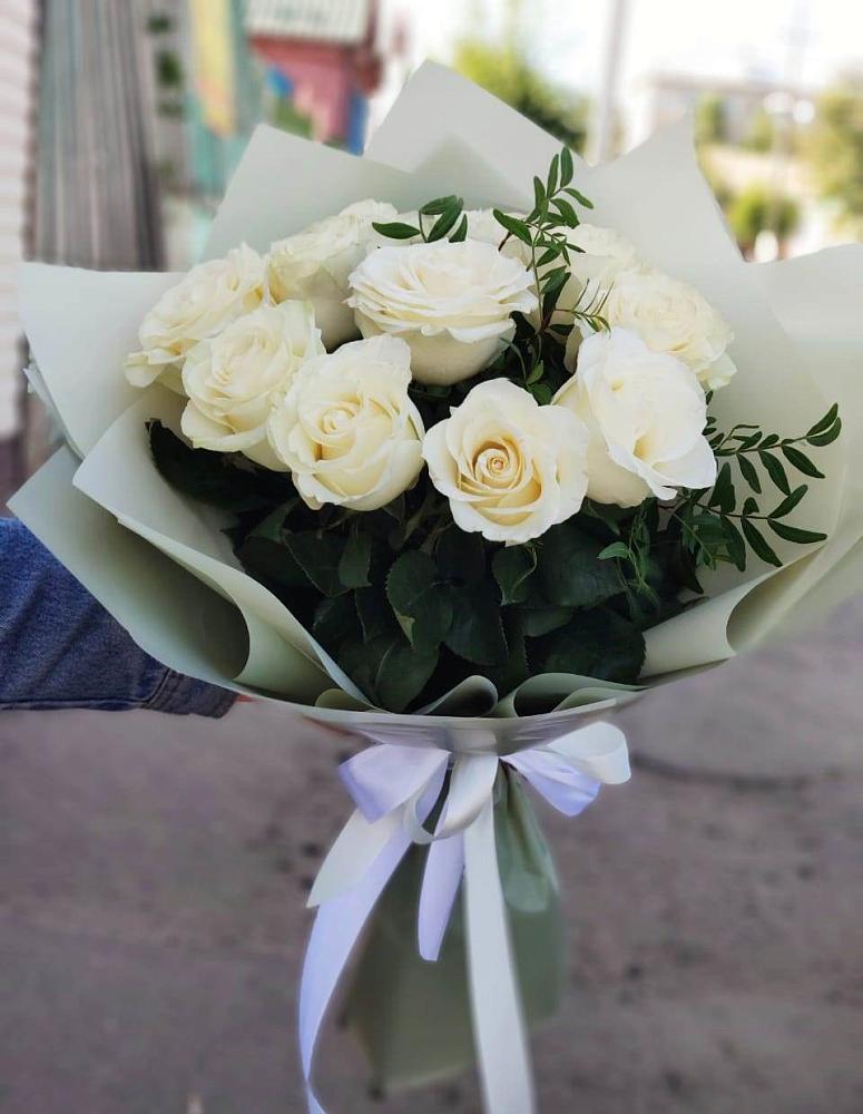 Букет Белые розы Проуд в Подосинки