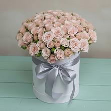 Цветочная композиция из Розы в шляпной коробке в Подосинки