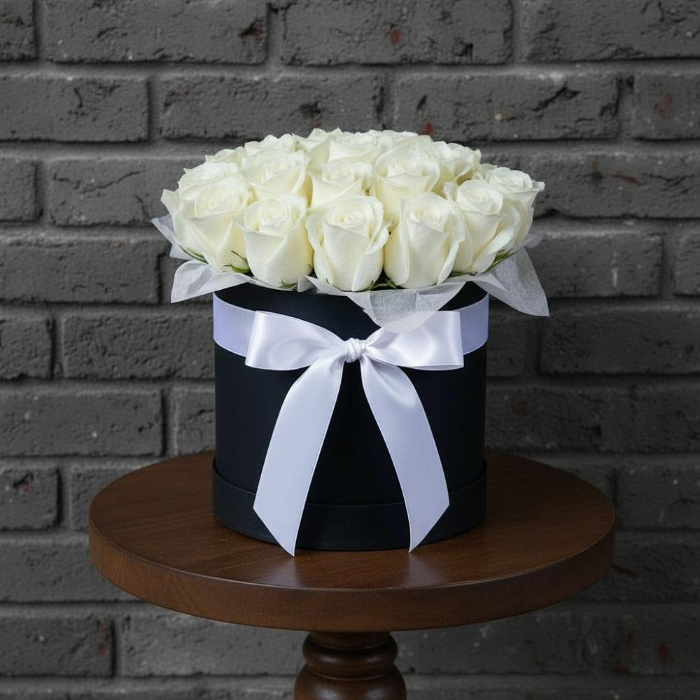 Цветочная композиция из Розы в шляпной коробке в Подосинки