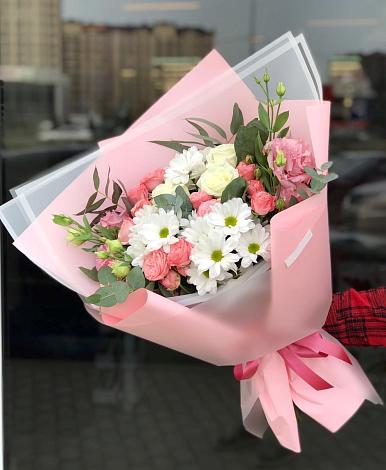 Букет цветов из: Розы, Лизиантусы и Хризантемы в Подосинки